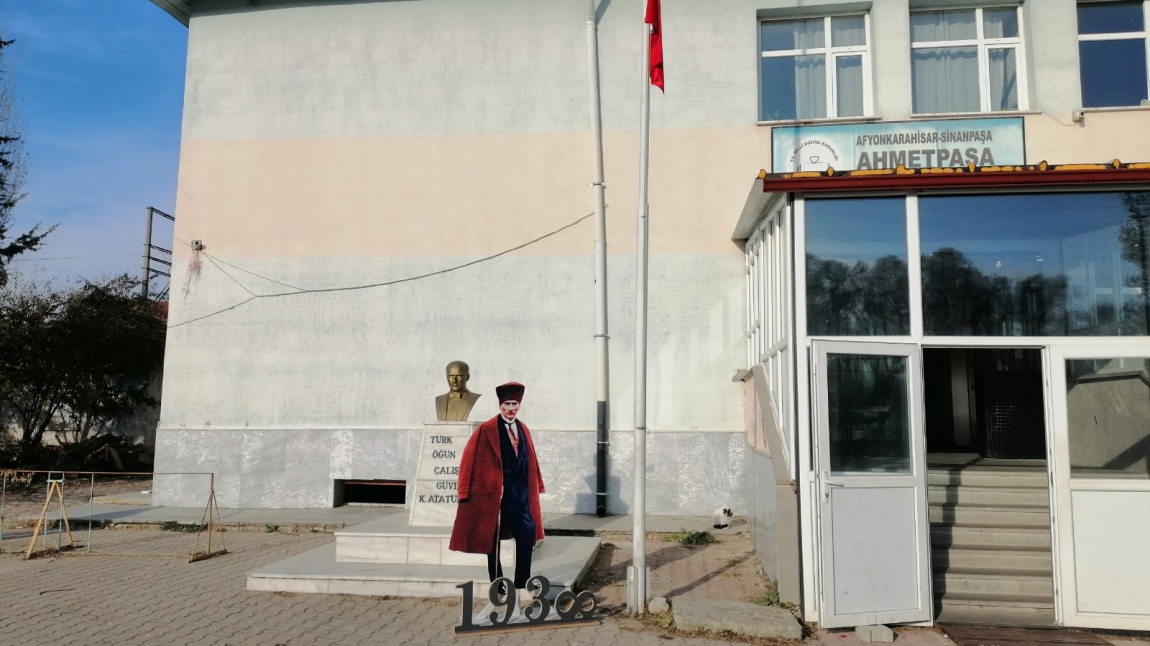 Ulu Önder Mustafa Kemal ATATÜRK'ü Saygı, Sevgi ve Özlemle Anıyoruz